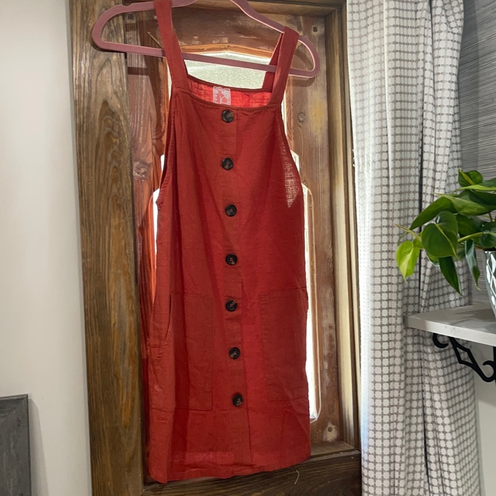 Linen dress:Sadie & Sage